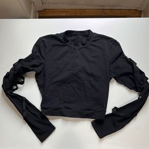 ALO size small cropped long sleeve mesh top